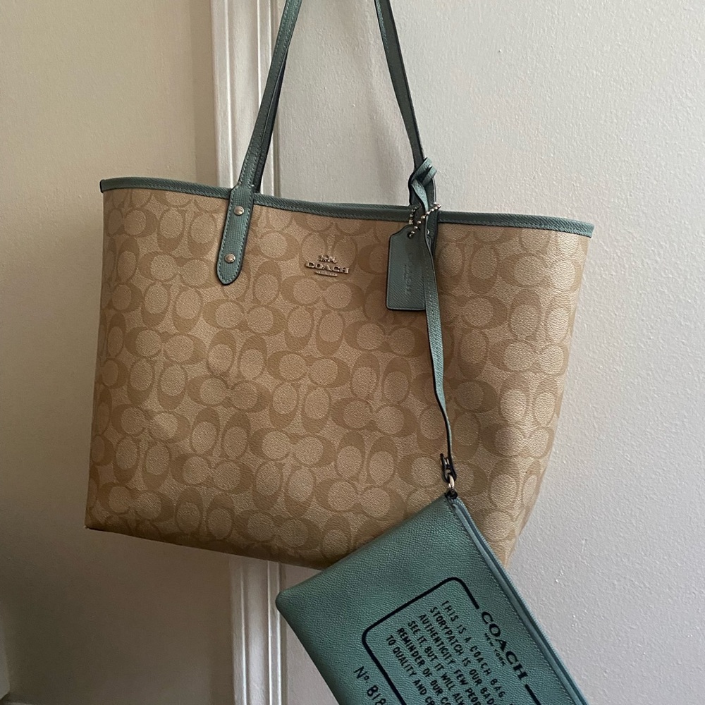 Coach Tote